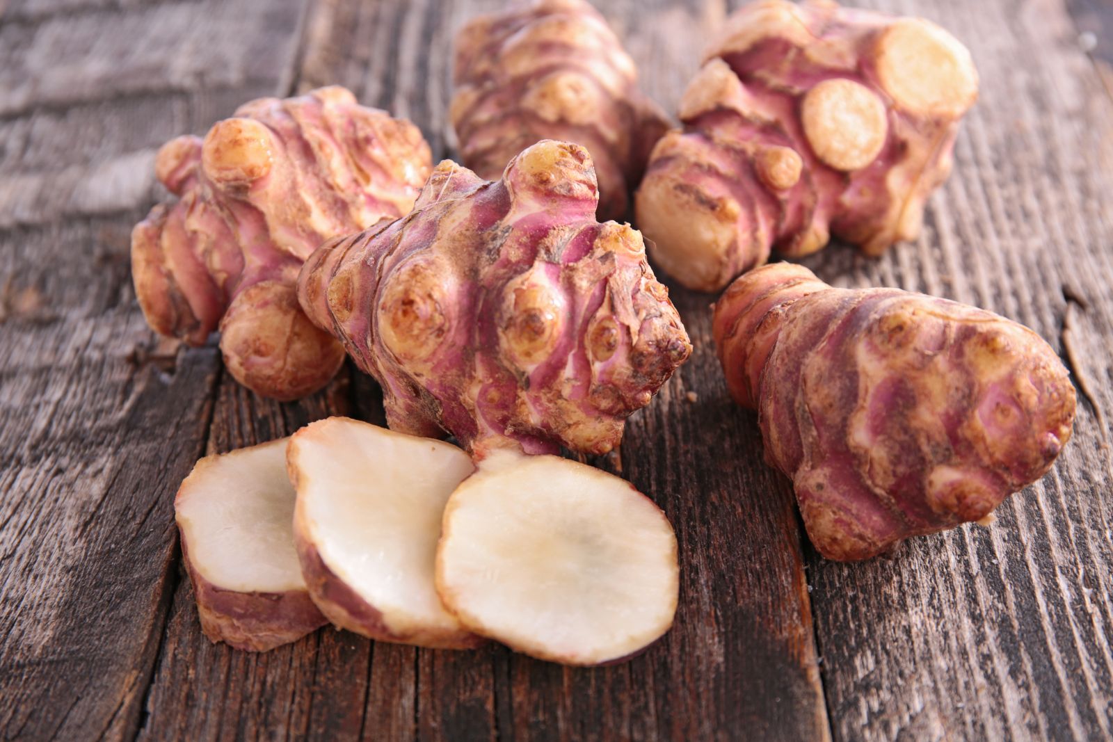 Foods with inulin make great prebiotics for Akkermansia. Foods with inulin make great prebiotics for Akkermansia.