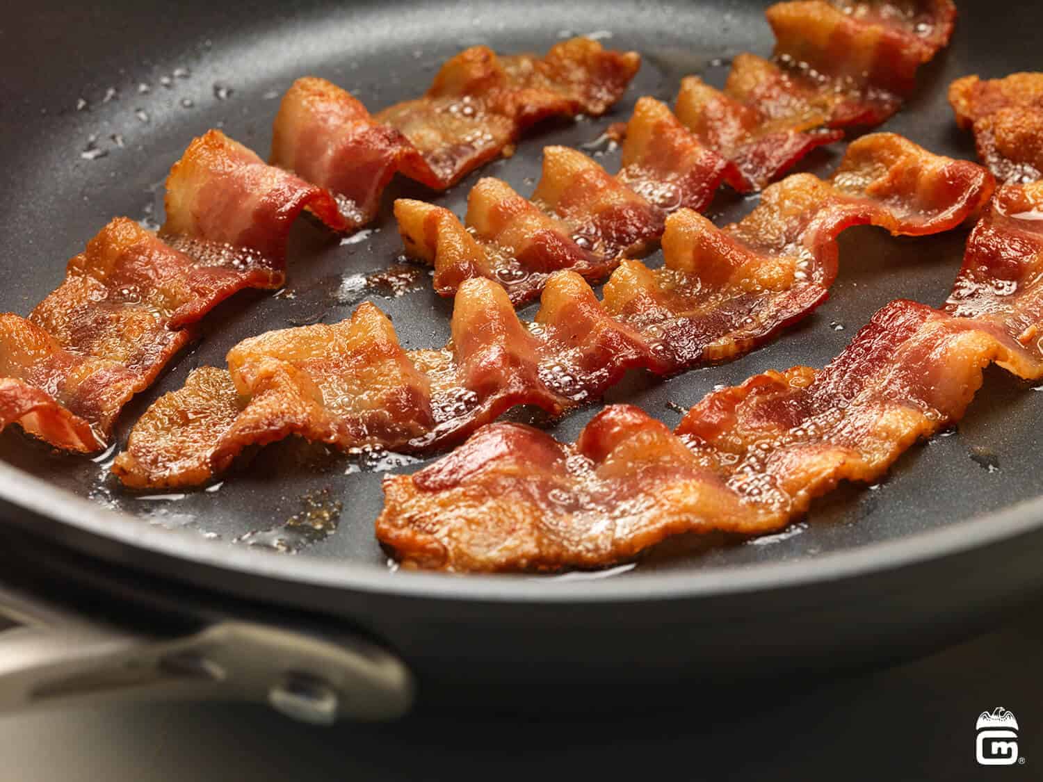 Pan fried bacon is one of the highest AGEs food. Pan fried bacon is one of the highest AGEs food.