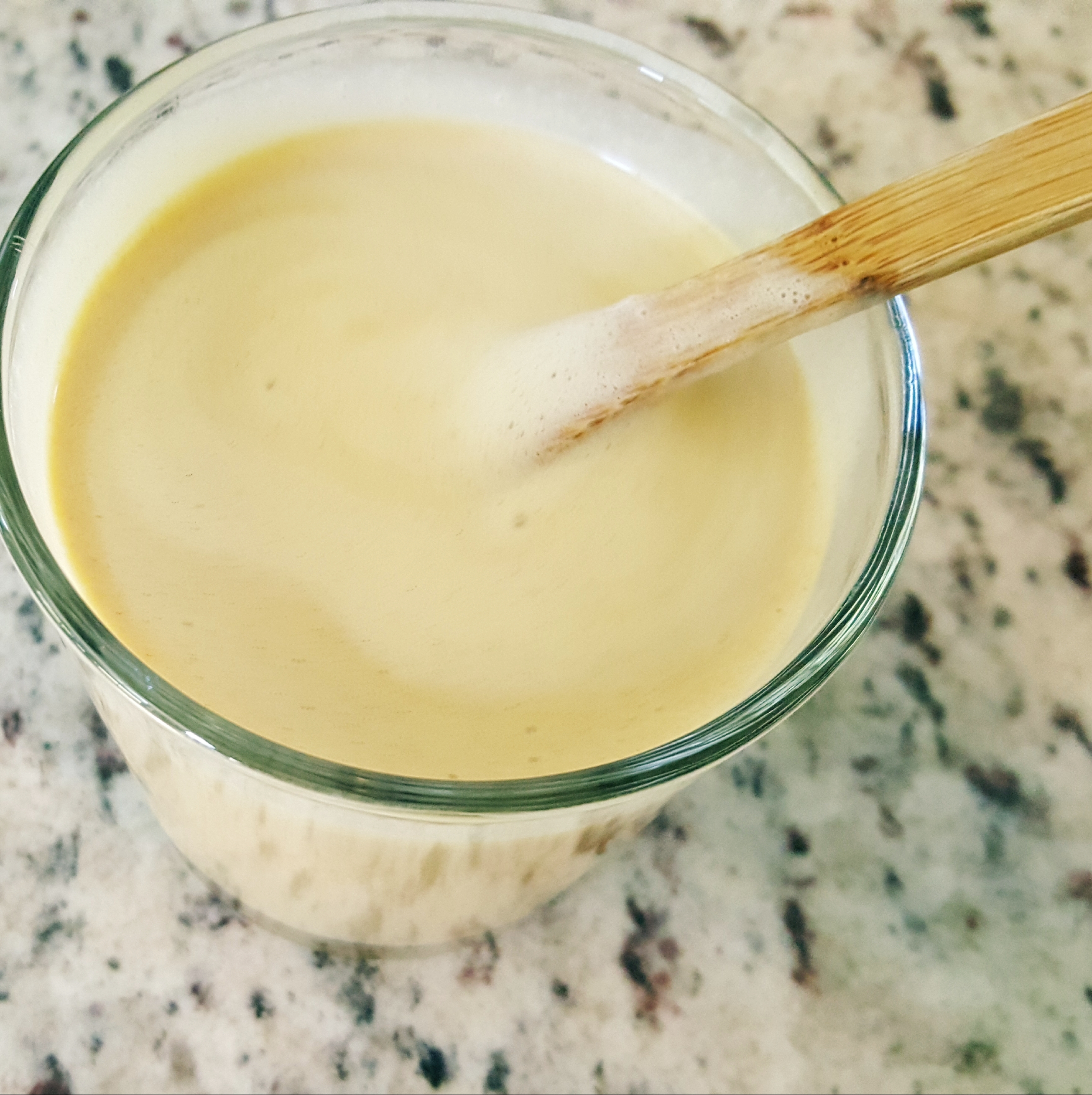 Creamy carob smoothie is a caffeine-free smoothie.