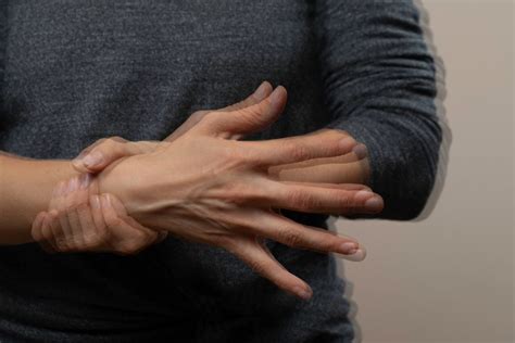 Rabbit starvation can lead to involuntary jerking. Rabbit starvation can lead to involuntary jerking.