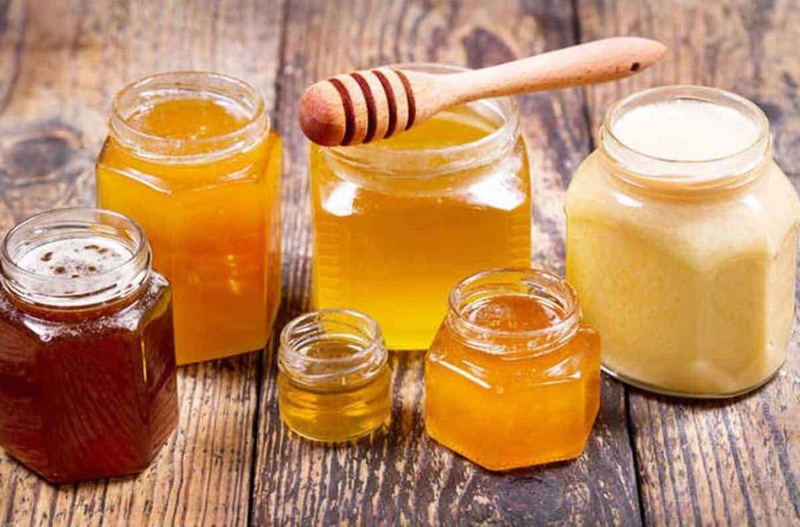 Raw honey increases beneficial bacteria. Raw honey increases beneficial bacteria.