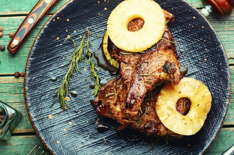 Cooked meat with raw pineapple is better for digestion.