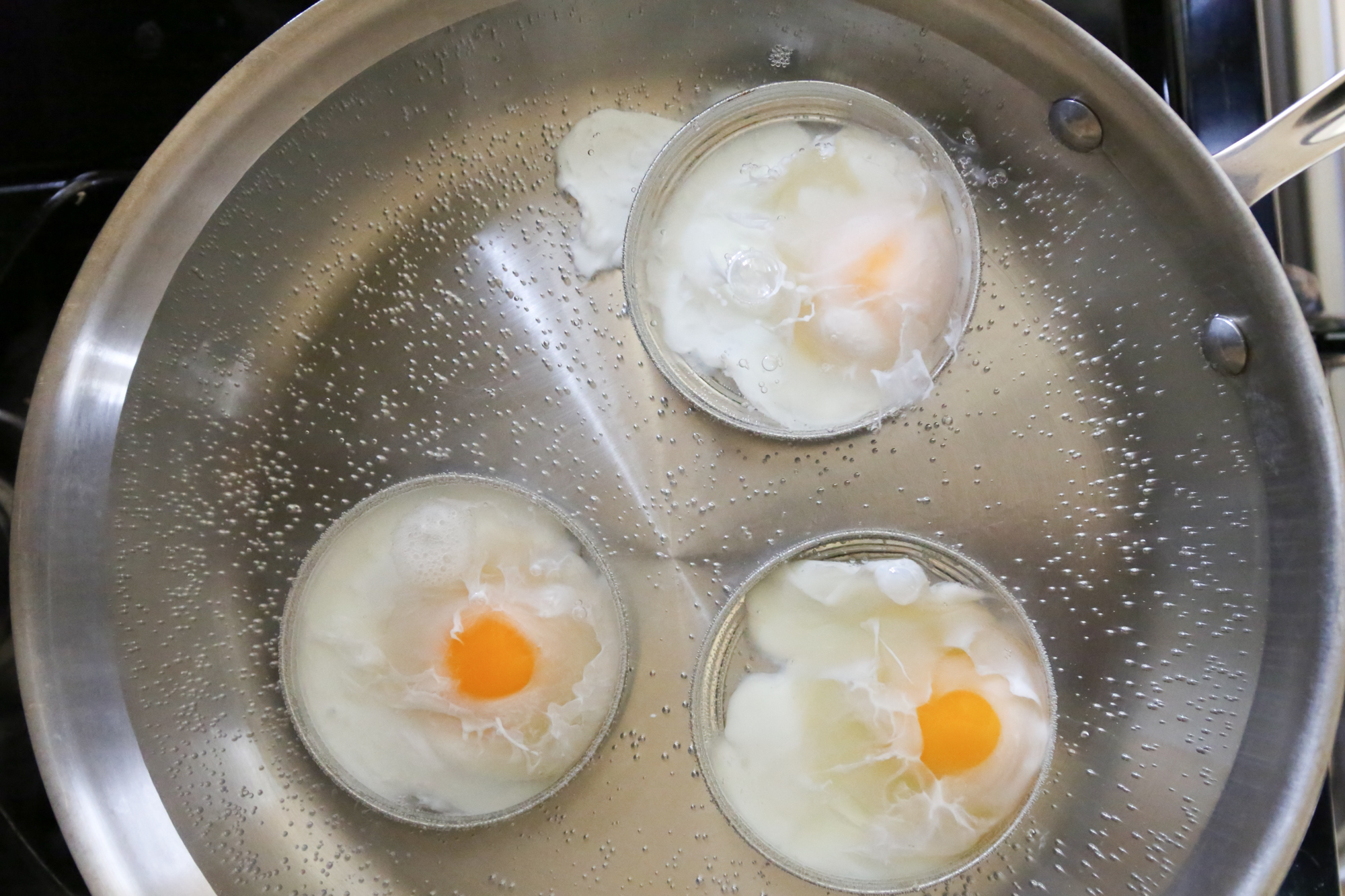 Poaching eggs is a great cooking method to lower AGE formation. Poaching eggs is a great cooking method to lower AGE formation.